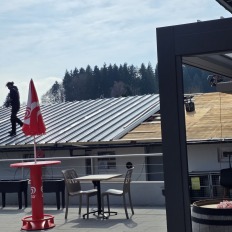 03.24_toit petit sanitaire