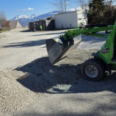 04.08_Parking p&eacute;trole